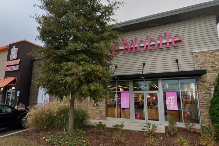 T-Mobile Madison Hwy 72 & Brookridge Dr