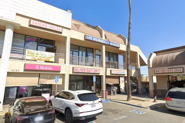 T-Mobile Magnolia & Westminster