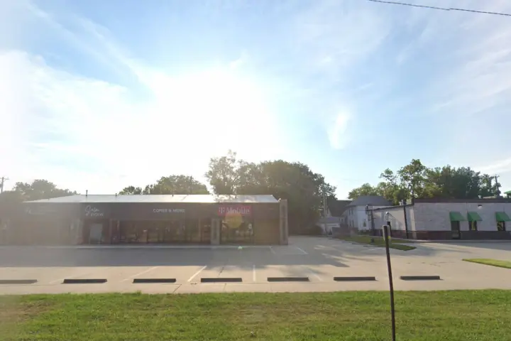 T-Mobile Main & 10th
