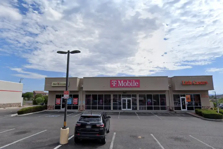 T-Mobile Main & Camino Real