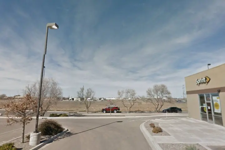 T-Mobile Main & Pine Lodge