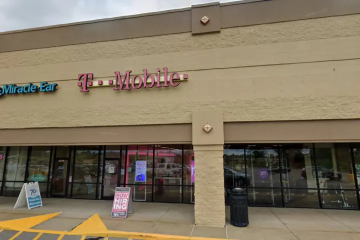 T-Mobile Mall Rd & I-40