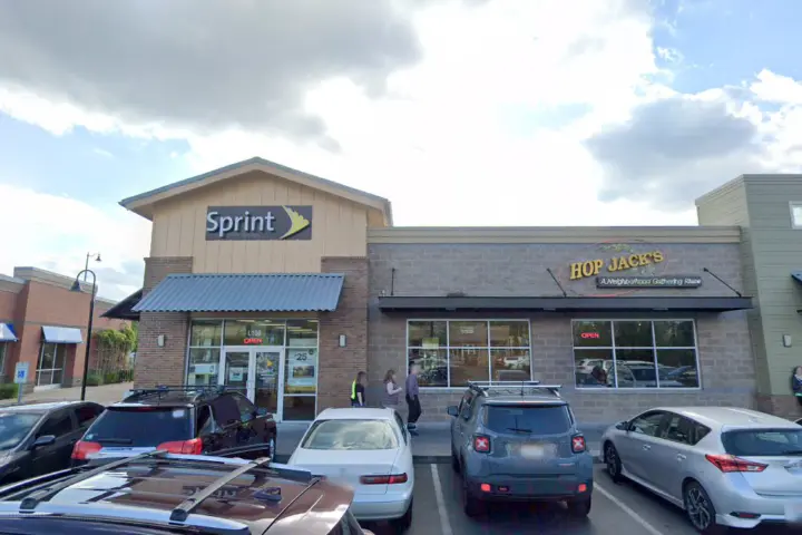 T-Mobile Maple Valley Town Square