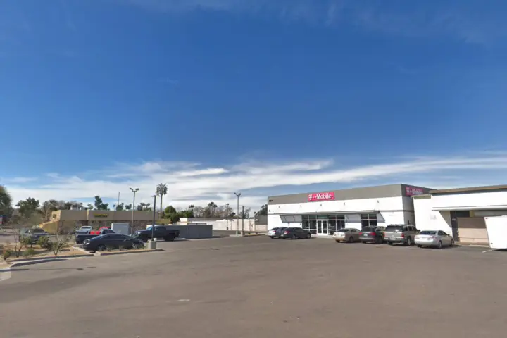 T-Mobile Mcdowell & 43rd