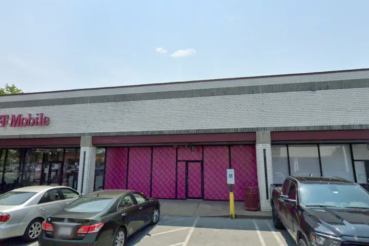T-Mobile Midlothian & Moorefield Park