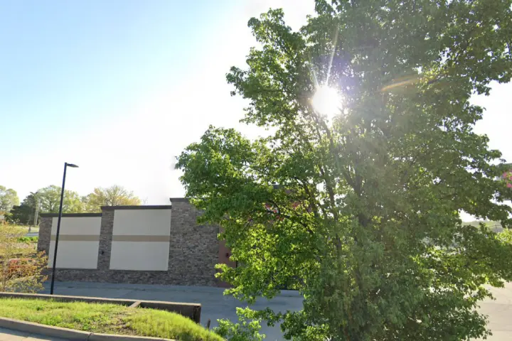 T-Mobile Missouri Blvd & Heisinger Rd