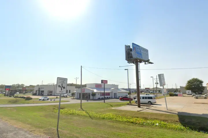 T-Mobile MLK Jr Blvd & Bowman Blvd