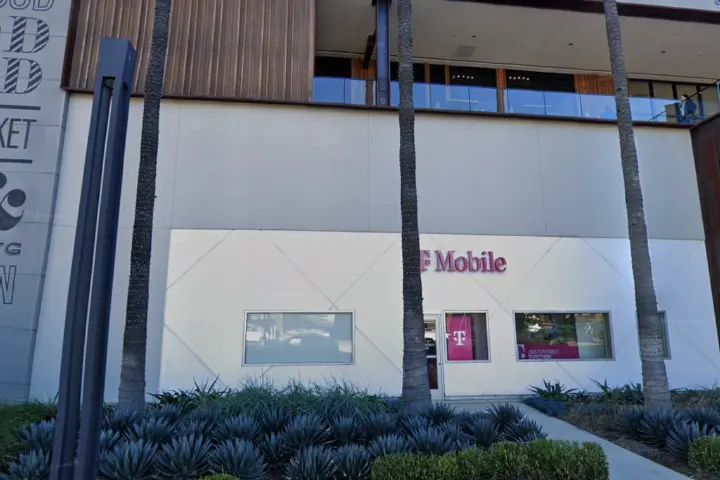 T-Mobile Montclair Place