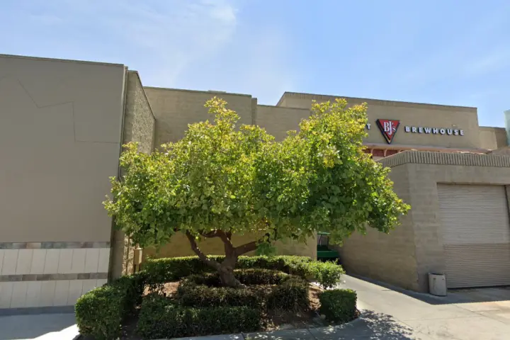 T-Mobile Montebello Town Center