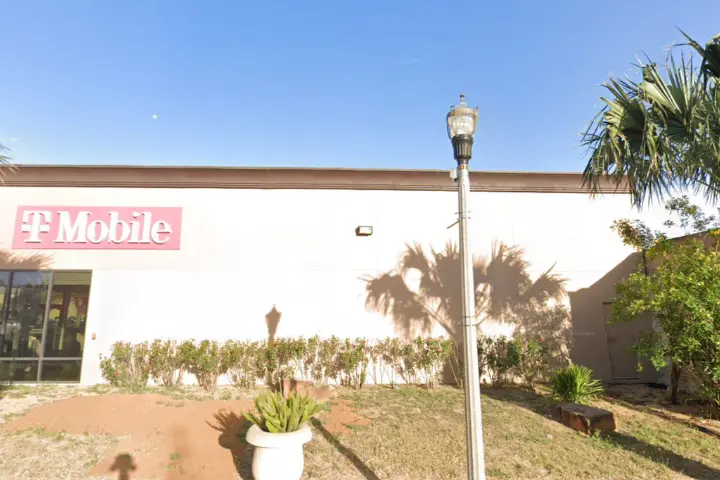 T-Mobile N Conway & E 8th St