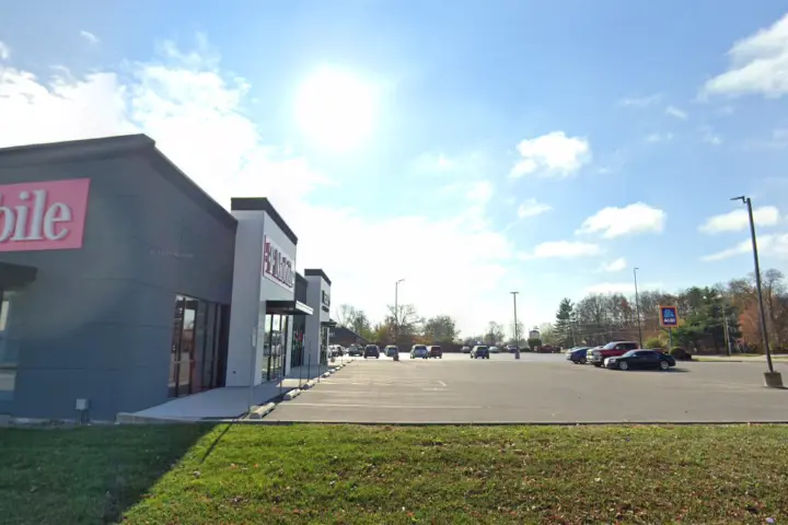 T-Mobile N Keller Dr & Hampton Dr