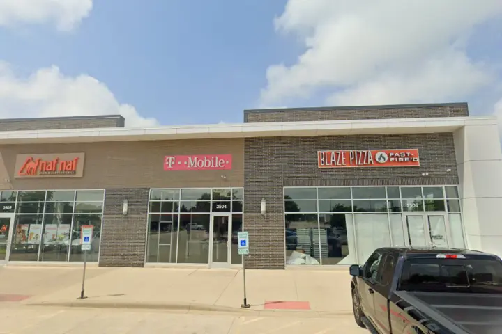 T-Mobile N Prospect Ave & Interstate Dr