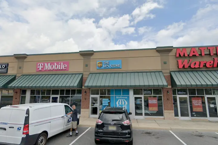 T-Mobile Nazareth Crossing