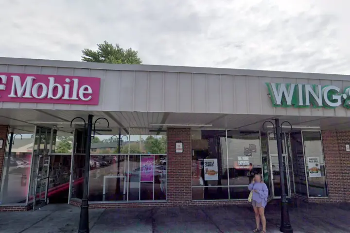 T-Mobile Newark Shopping Center