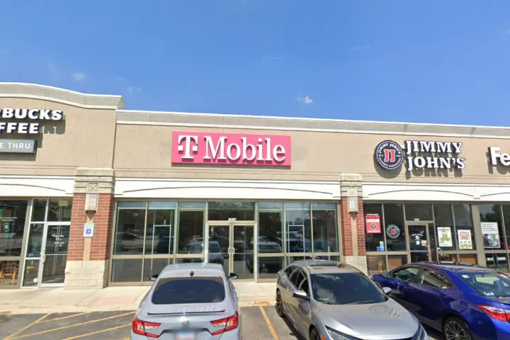 T-Mobile North & 25th