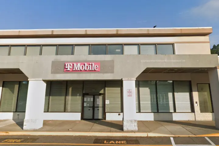 T-Mobile North Central & Concord Ave