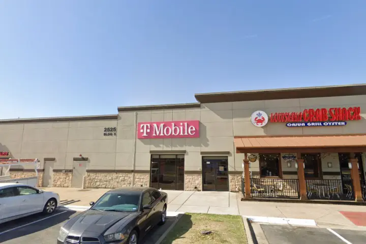 T-Mobile Northcross