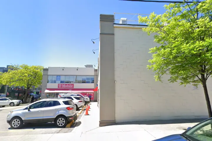 T-Mobile Northern Blvd & 215th St