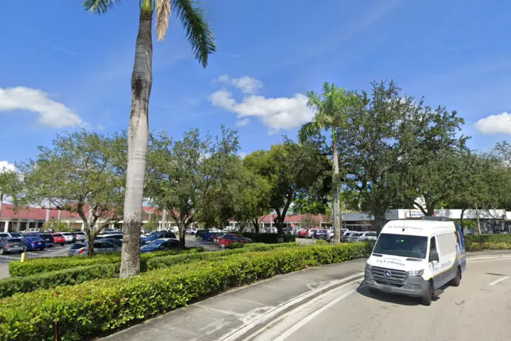 T-Mobile NW 154th St & Palmetto Expy