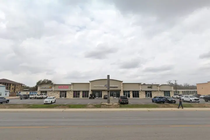 T-Mobile Oaklawn & Winship