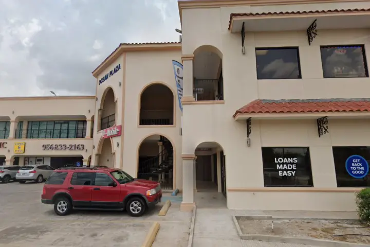 T-Mobile Ocean Blvd & Nogal St