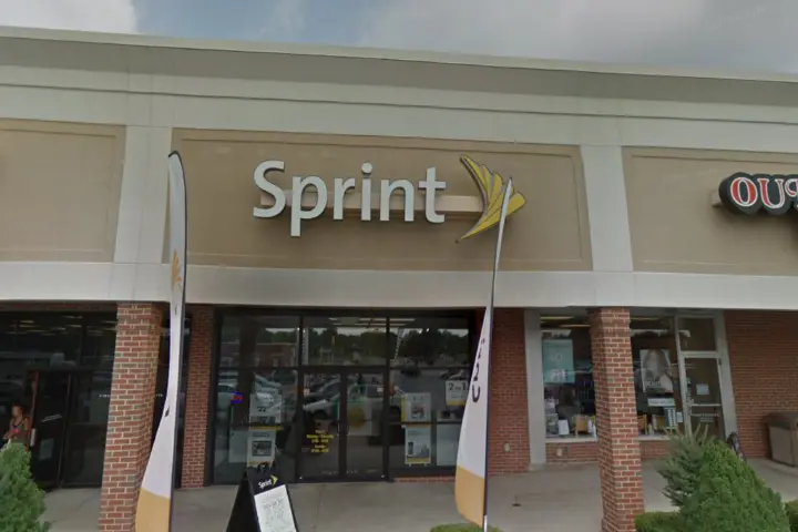 T-Mobile Palmyra Shopping Center