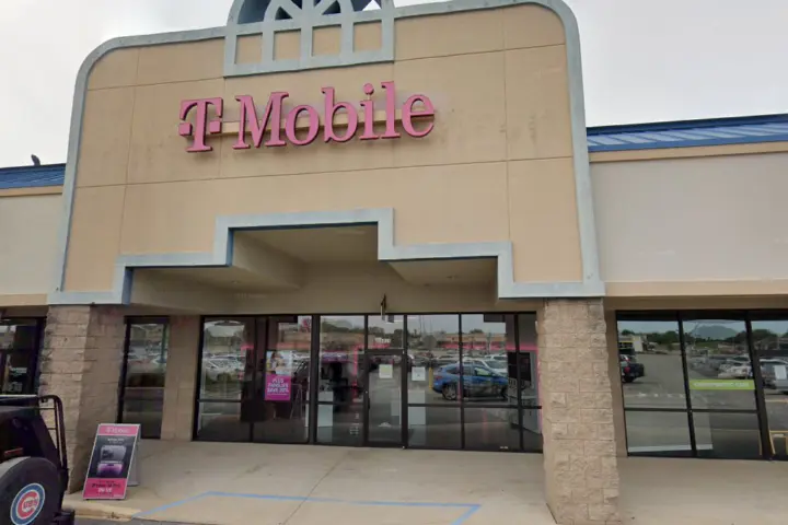 T-Mobile Parkway Pointe