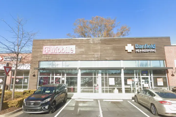 T-Mobile Peachtree Blvd & Johnson Ferry Rd