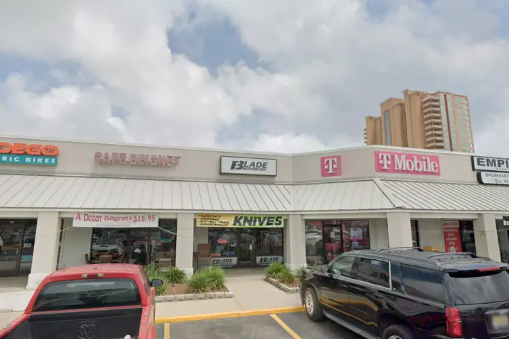 T-Mobile Perdido Beach Blvd & Loop Rd