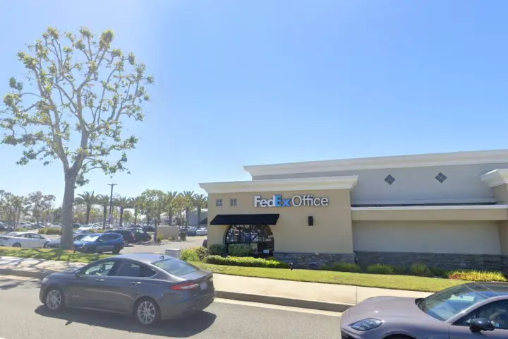 T-Mobile Plaza Del Amo