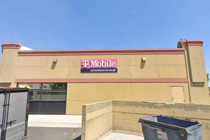 T-Mobile Pocatello: Hurley Dr
