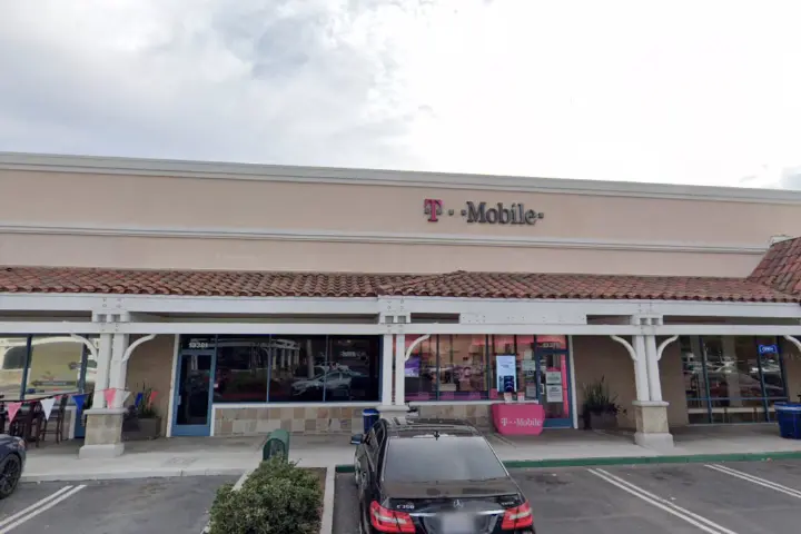 T-Mobile Poway Rd & Community Rd