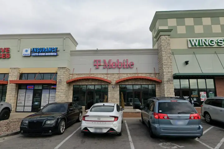 T-Mobile Prescott Plaza