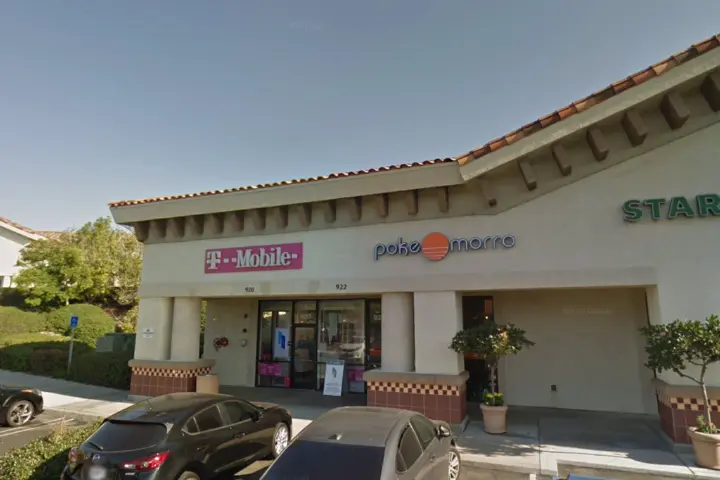 T-Mobile Rancho Parkway & W Branch St