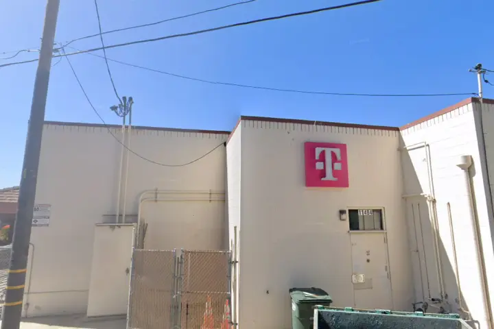T-Mobile Red Horse Plaza