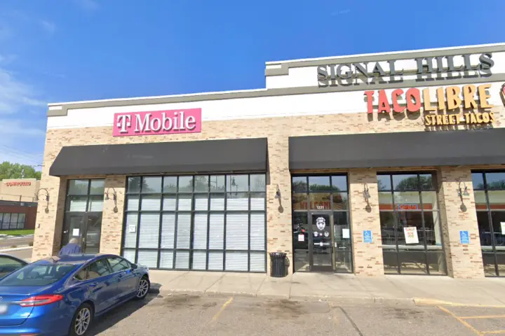 T-Mobile Robert St & Butler Ave