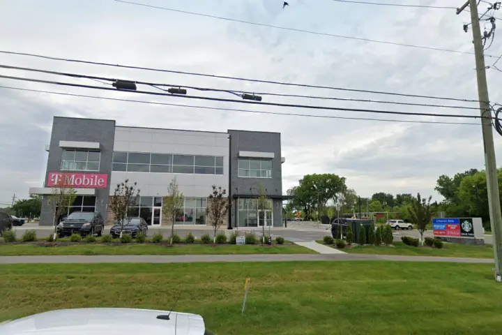 T-Mobile Rochester & Avon
