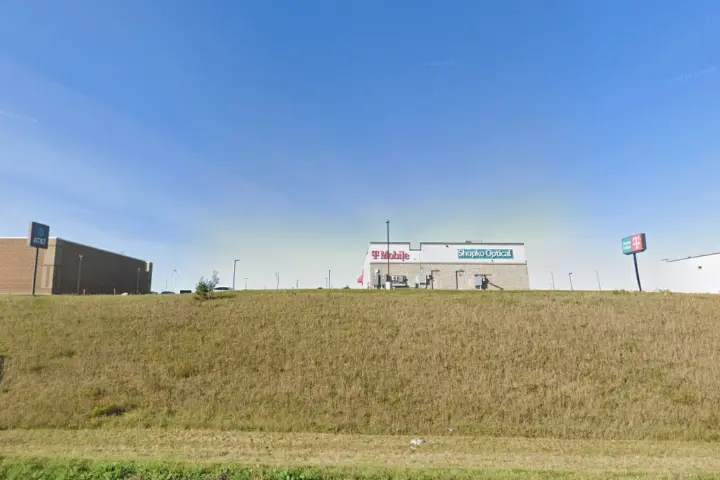 T-Mobile Rock Ridge Dr & Hwy 169