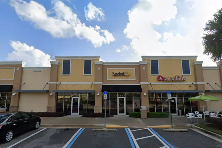 T-Mobile Rolling Oaks Commons