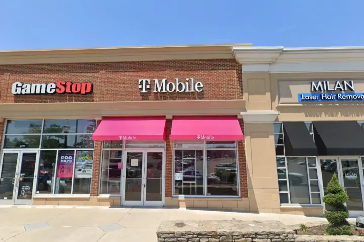 T-Mobile Rookwood Commons