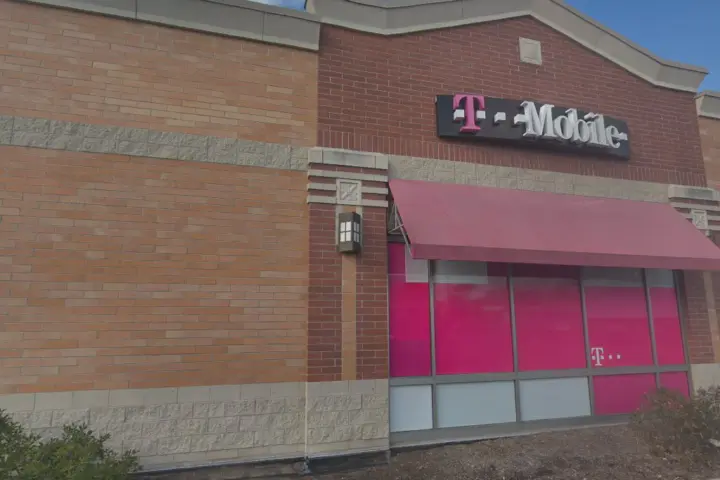 T-Mobile Roosevelt & Highland