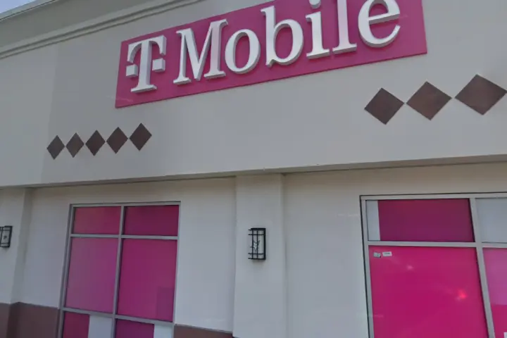 T-Mobile Rosecrans & Central