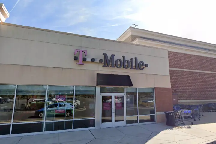 T-Mobile Route 42 & Clements Bridge Rd