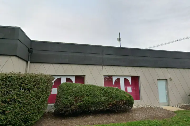T-Mobile Rt 18 & Hope Street