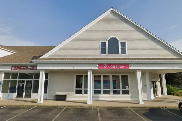 T-Mobile Rte 137 & Rte 39