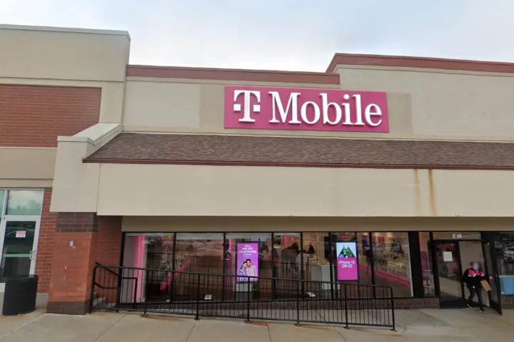 T-Mobile Rte 350 & Gregory