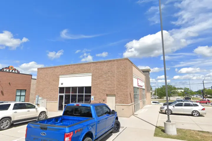 T-Mobile S Duff Ave & S 5th St