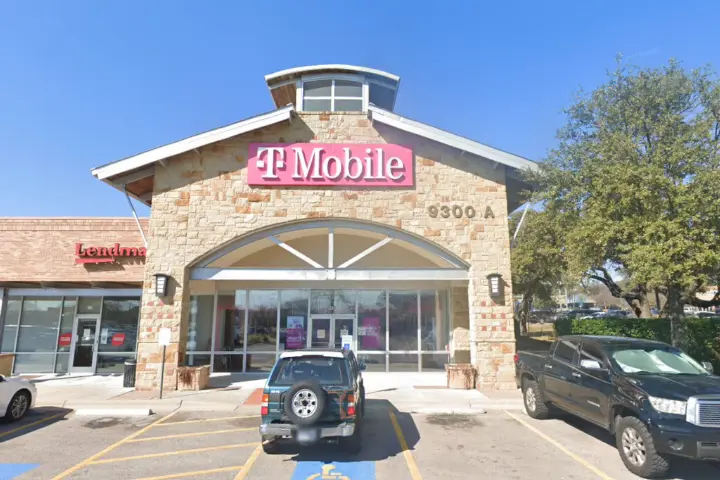 T-Mobile S I-35 & W Slaughter Ln