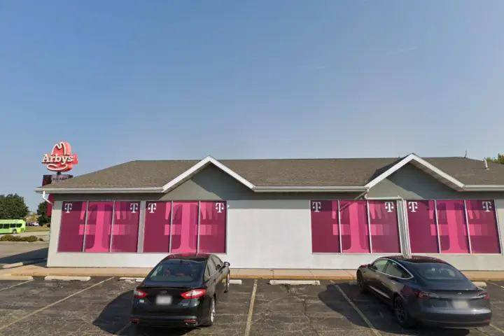 T-Mobile S Koeller St & W 20th Ave