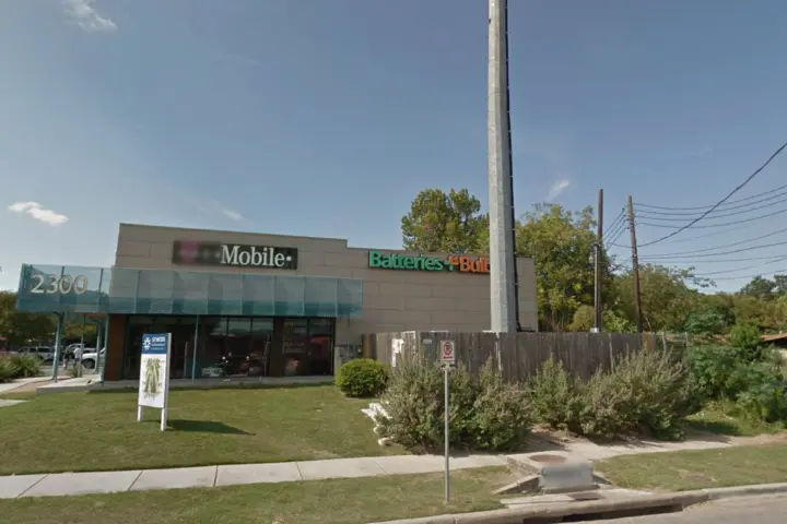 T-Mobile S Lamar Blvd & Goodrich Ave
